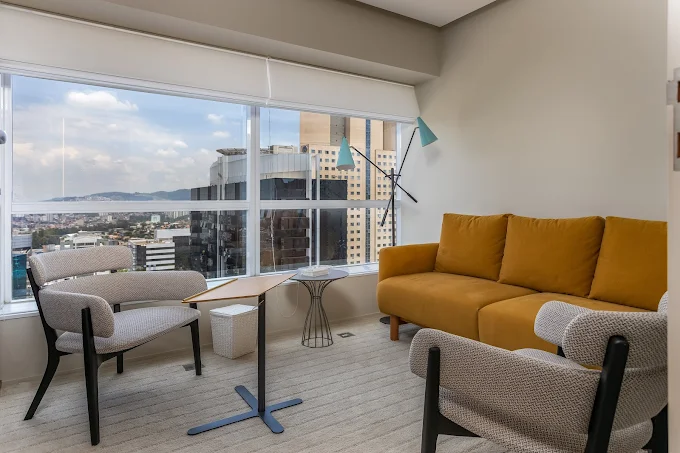 Interior do consultório de psicologia - Ambiente acolhedor